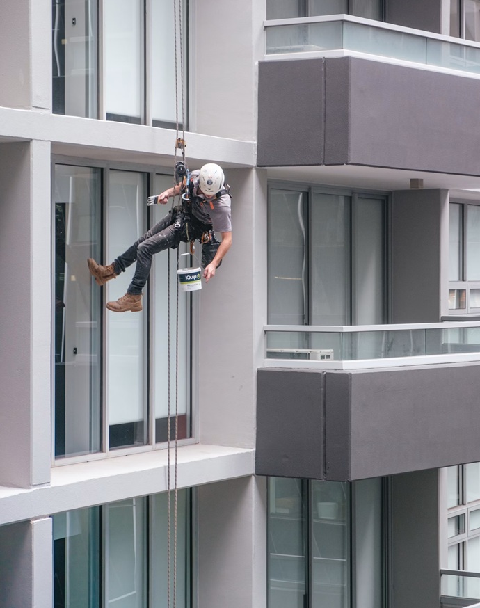 Rehabilitación Vertical en Valencia | Nuestros Múltiples Oficios Sin Andamios
